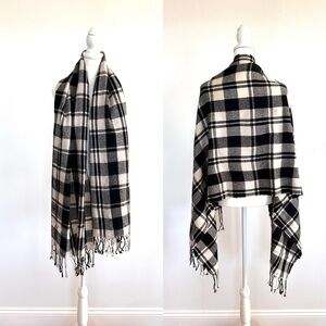 Madewell wool blend black and cream plaid oversized scarf